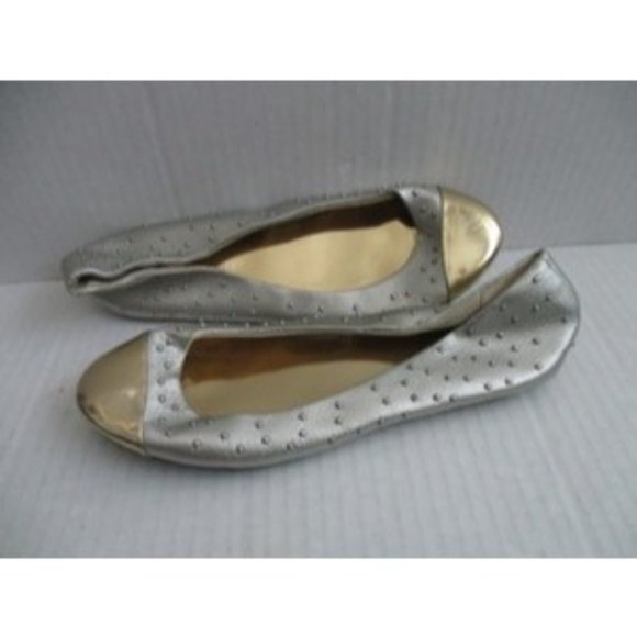 *Gap Silver Gold Pebbled Patent Studded Ballet - Picture 4 of 4